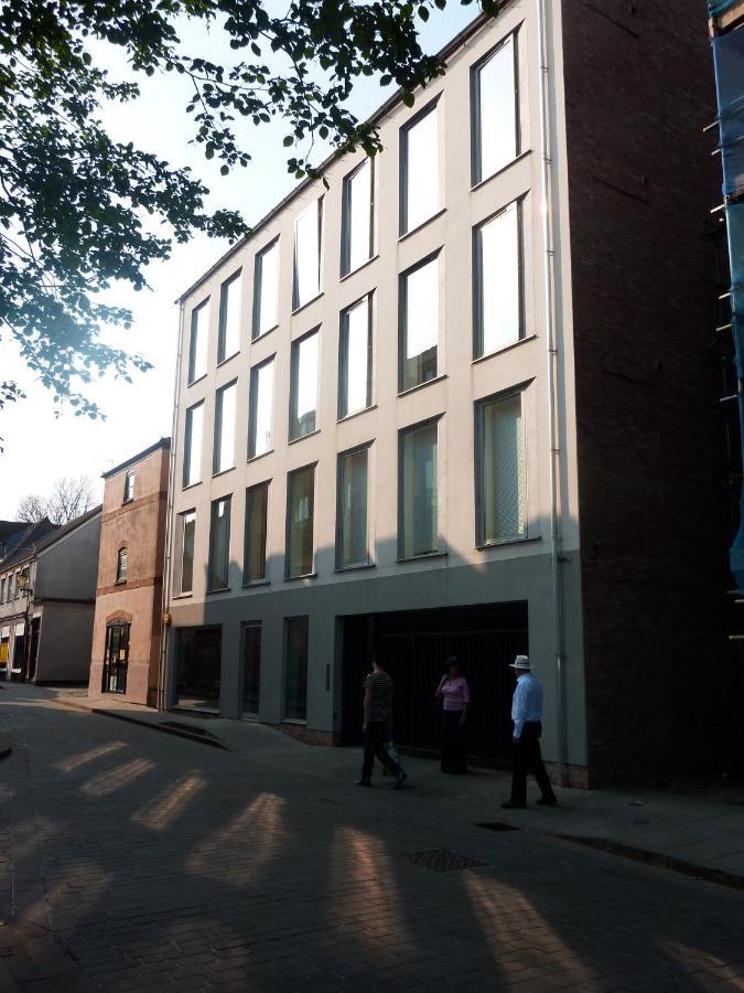 Central, Modern And Peaceful, Lovely Cathedral Views, Two-Bed Apartment With 40" Smart Tv & Free Onsite Parking Lincoln Eksteriør bilde