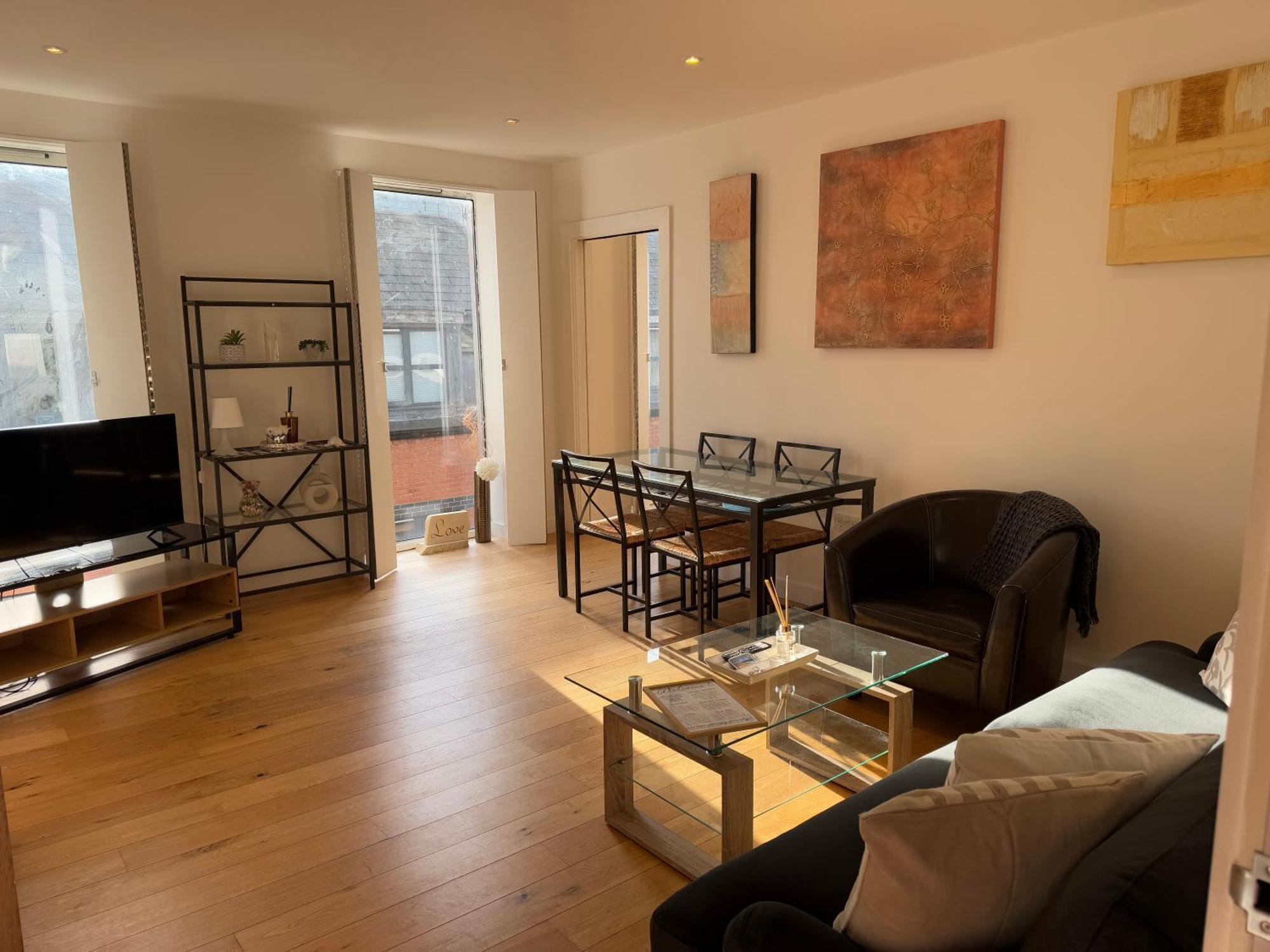 Central, Modern And Peaceful, Lovely Cathedral Views, Two-Bed Apartment With 40" Smart Tv & Free Onsite Parking Lincoln Eksteriør bilde